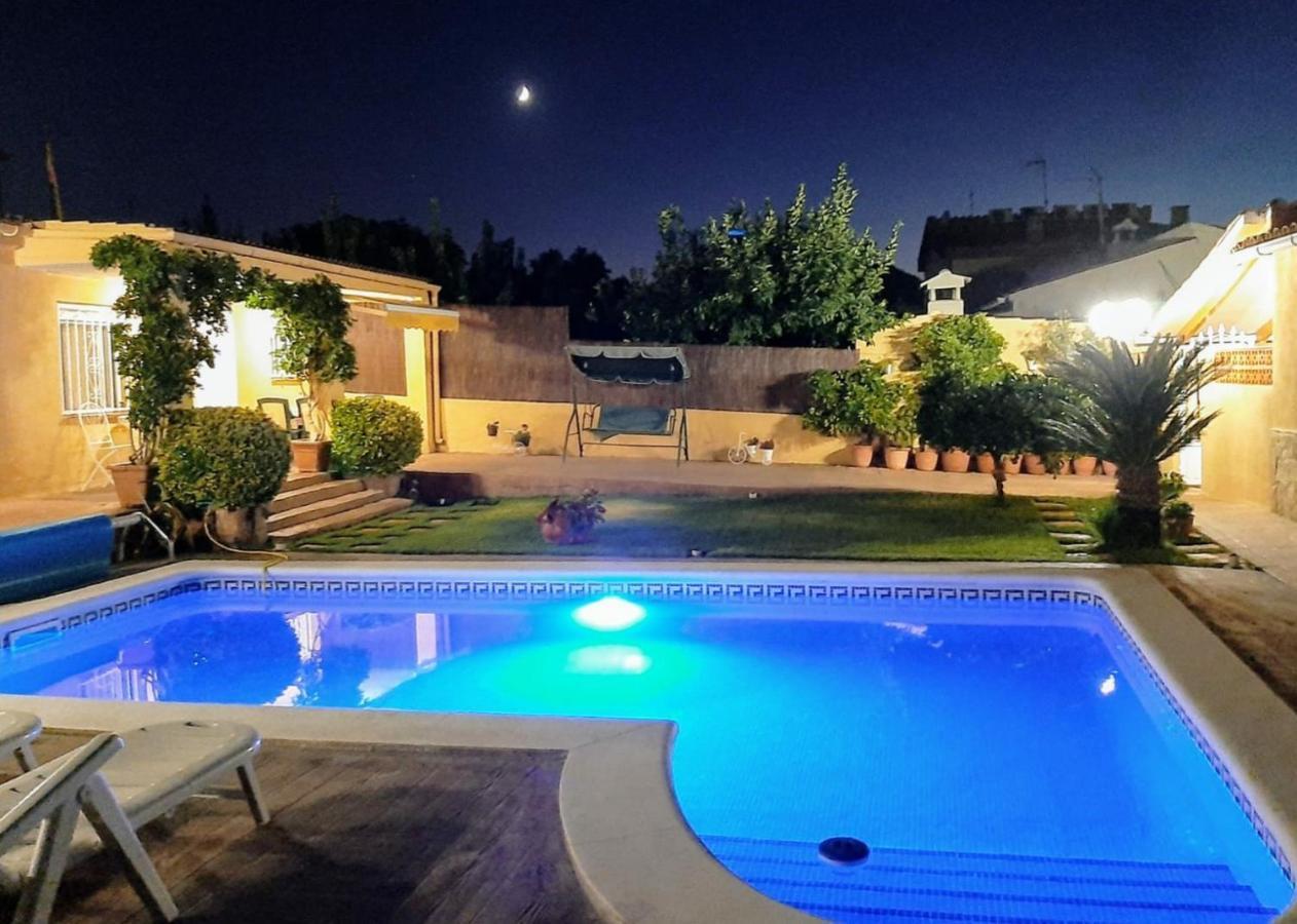 Chalet Vacacional Con Piscina Privada Y Barbacoa Tarragona Bagian luar foto