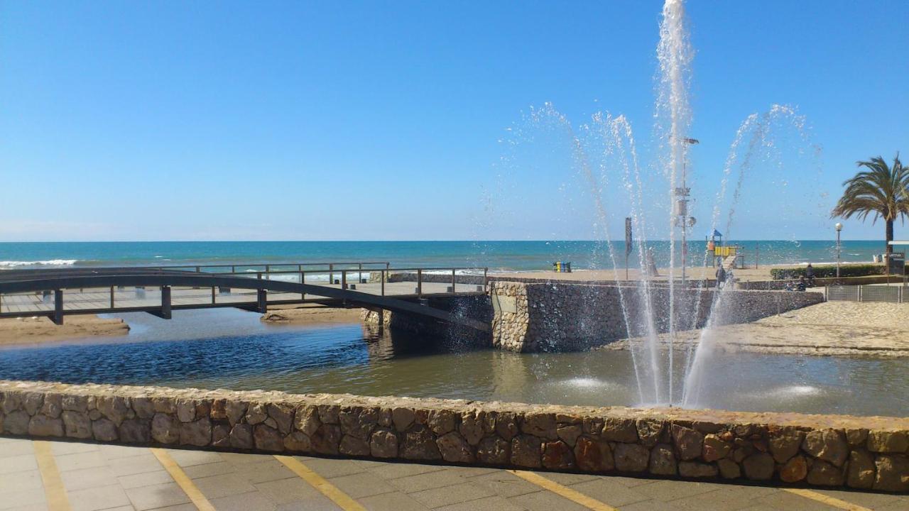 Chalet Vacacional Con Piscina Privada Y Barbacoa Tarragona Bagian luar foto