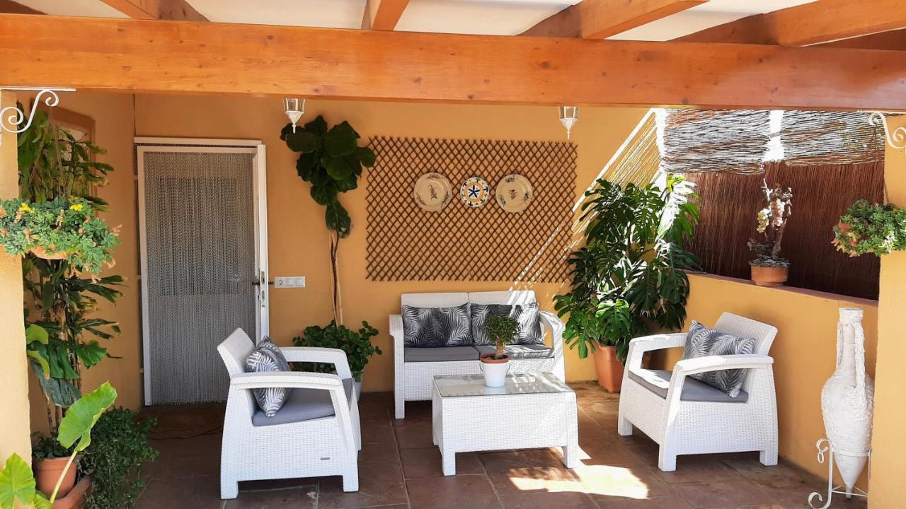 Chalet Vacacional Con Piscina Privada Y Barbacoa Tarragona Bagian luar foto