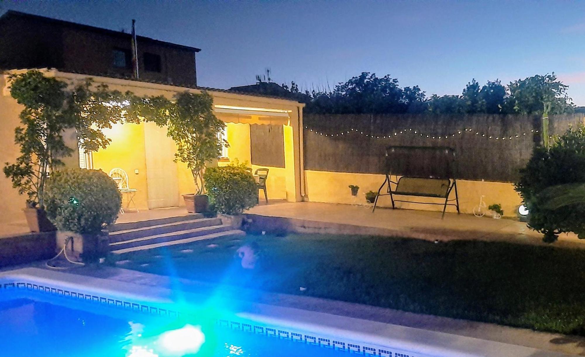 Chalet Vacacional Con Piscina Privada Y Barbacoa Tarragona Bagian luar foto